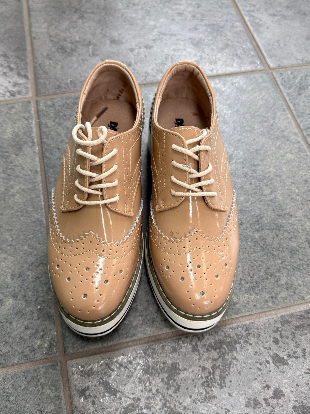 Amazon Beige Patent Lace-Up Wingtip Boots Size 6